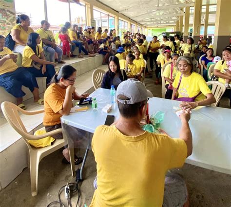 DSWD RELEASES CASH GRANTS OF 4Ps .